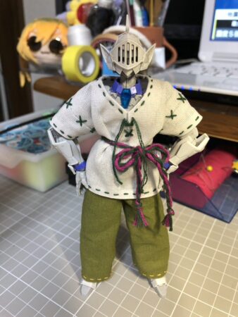 たまに腰を紐で縛ってるのも見るんでぇ
