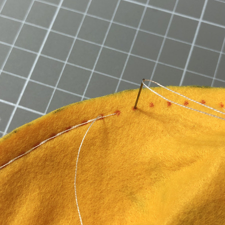 あえて印通りに針を通す