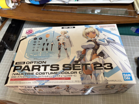 盛ってる脚パーツがレアいのが大体悪い